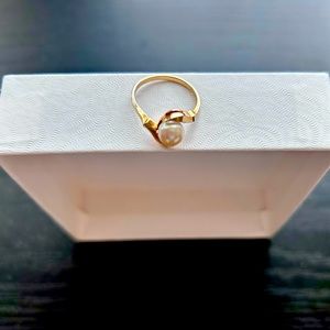 10K Gold Ring with Genuine Pearl